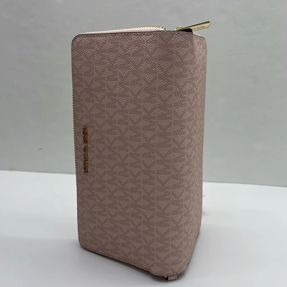 MICHAEL KORS Jet Set Travel Lg Signature Logo Continental Wristlet Phone Holder